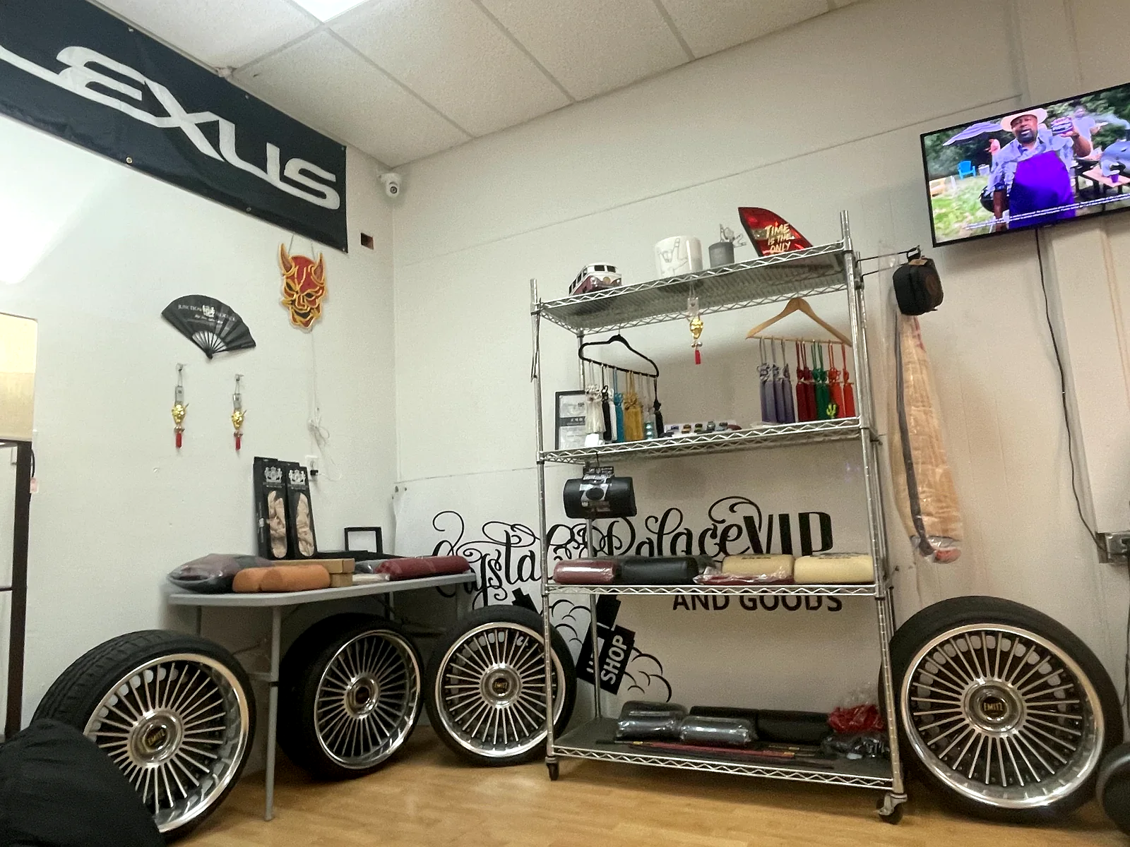 VIP corner & wire wheels